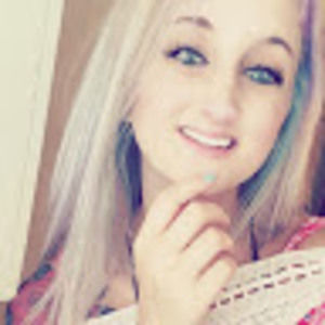 Meet your Posher, Courtney